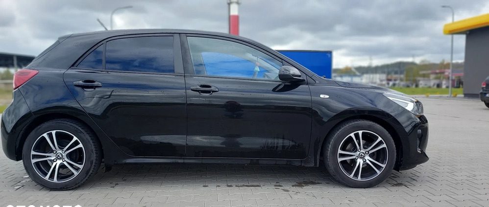 Kia Rio cena 37500 przebieg: 164000, rok produkcji 2017 z Reda małe 121